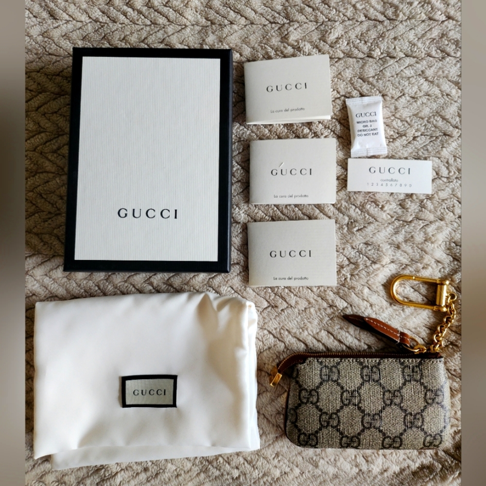 🩷 Gucci Wallet/Card Holder & Key Ring